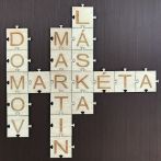 Puzzle s písmeny na zeď