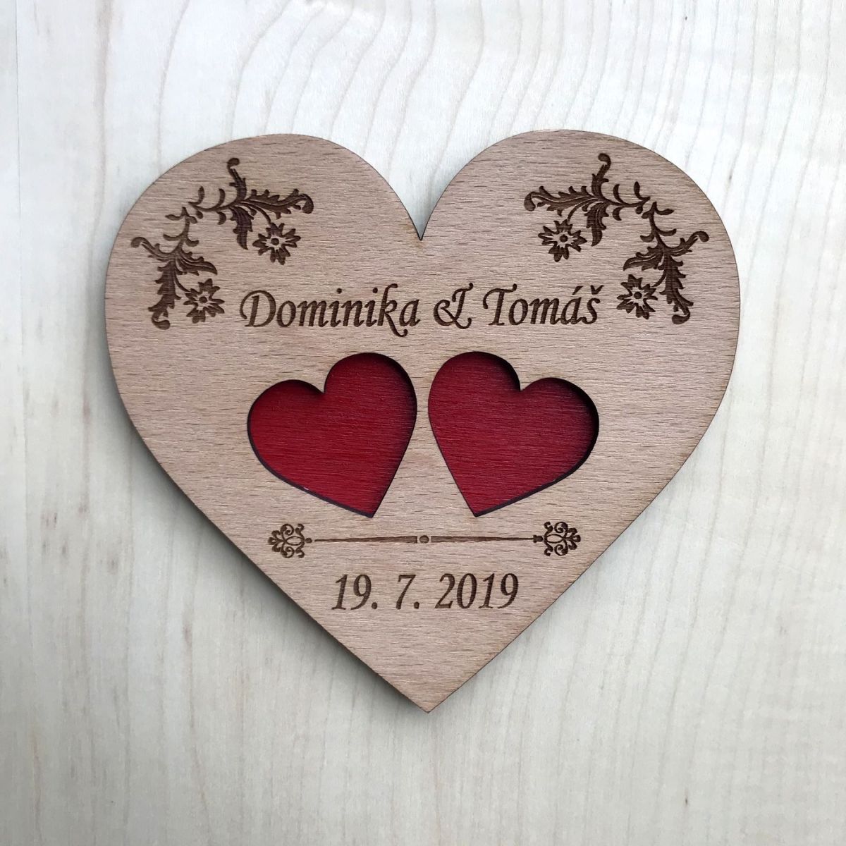 Podnos na snubní prsteny